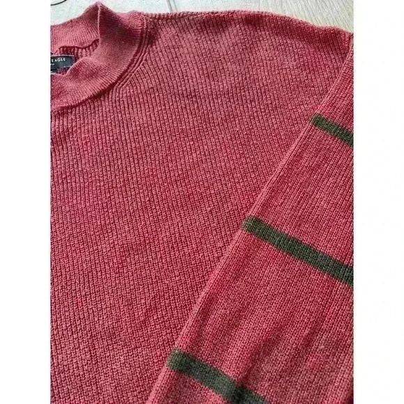 American Eagle Jegging Fit Sweater Sz Medium Mock Neck Raw Hem Burgundy - Picture 8 of 8